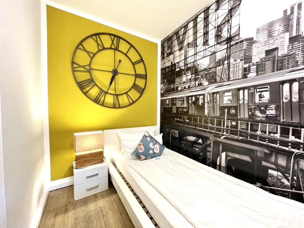 Boutique Apartment Am Bahnhof Friburgo in Brisgovia Esterno foto