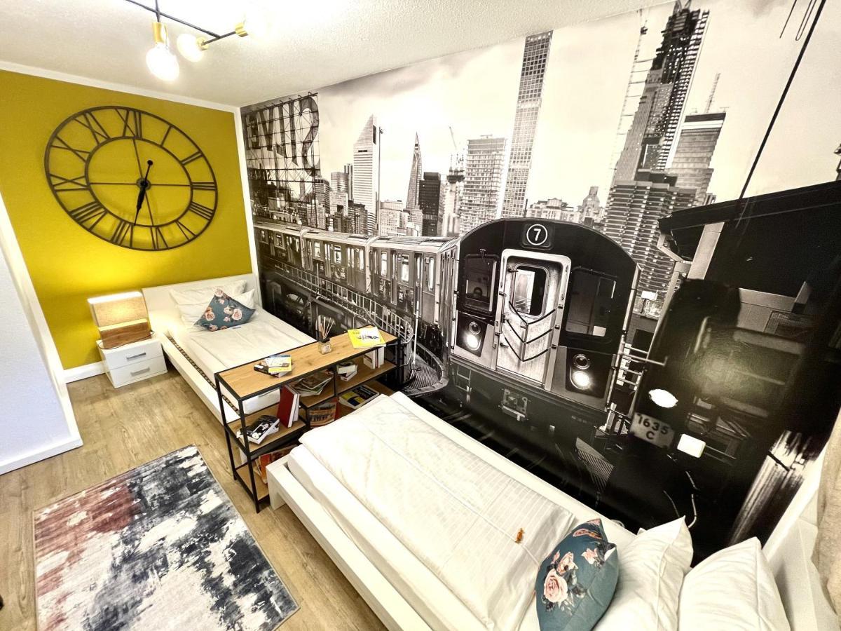 Boutique Apartment Am Bahnhof Friburgo in Brisgovia Esterno foto
