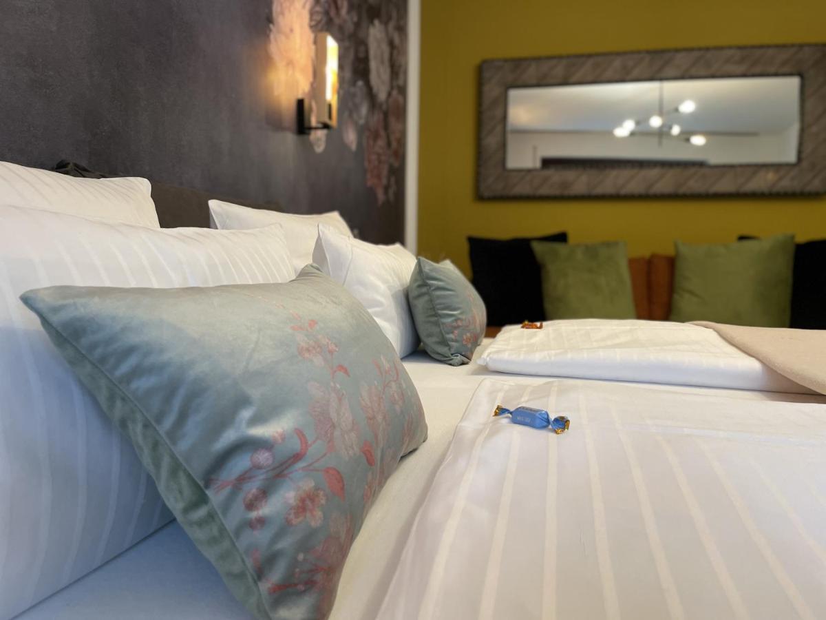 Boutique Apartment Am Bahnhof Friburgo in Brisgovia Esterno foto