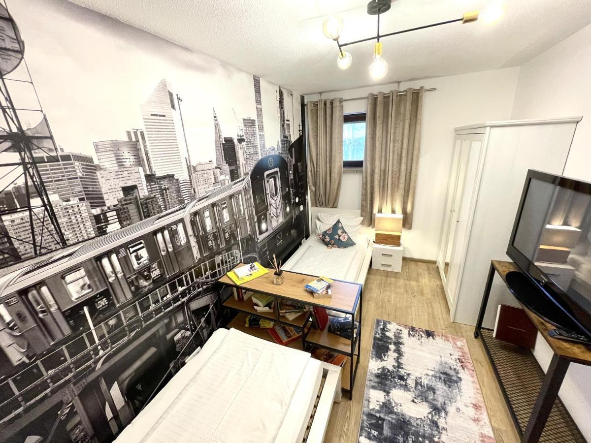 Boutique Apartment Am Bahnhof Friburgo in Brisgovia Esterno foto