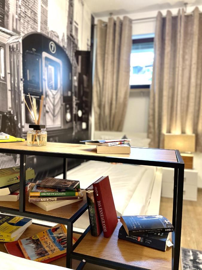 Boutique Apartment Am Bahnhof Friburgo in Brisgovia Esterno foto